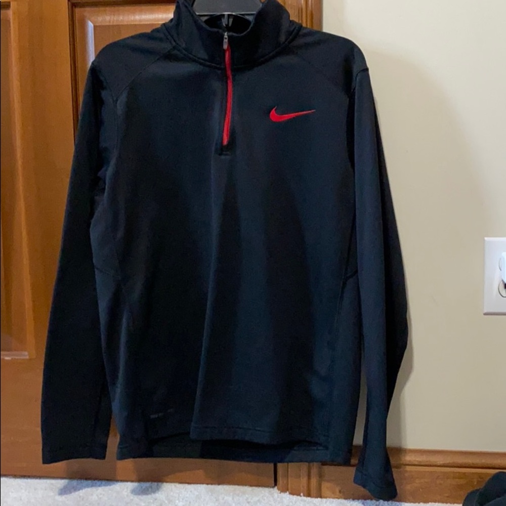 Nike pull over